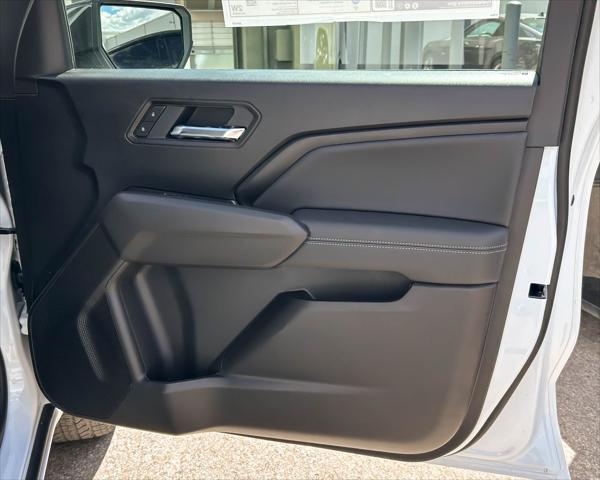 new 2025 Chevrolet Colorado car, priced at $42,123