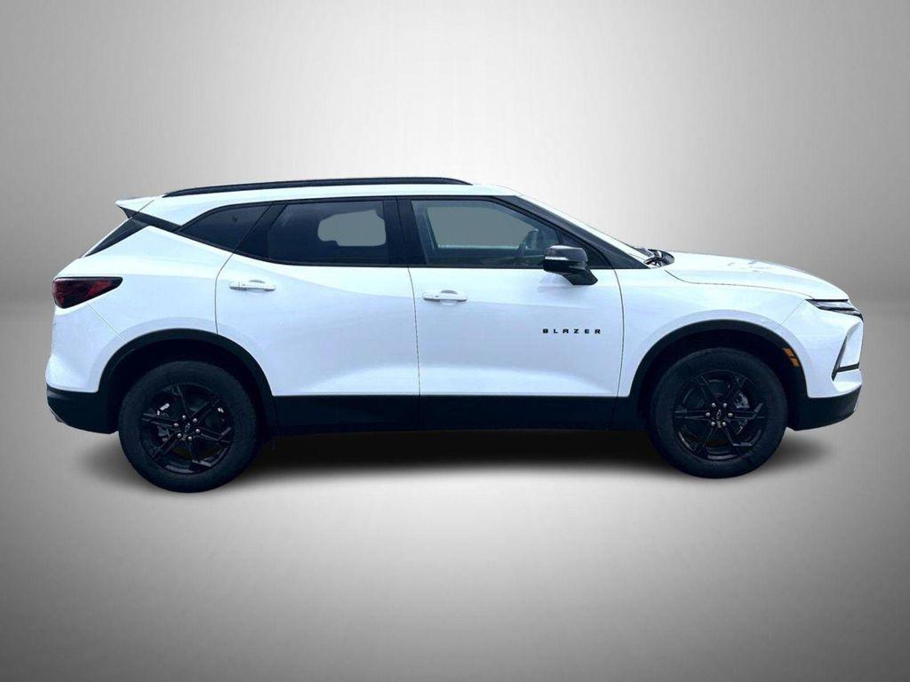 new 2025 Chevrolet Blazer car, priced at $45,629