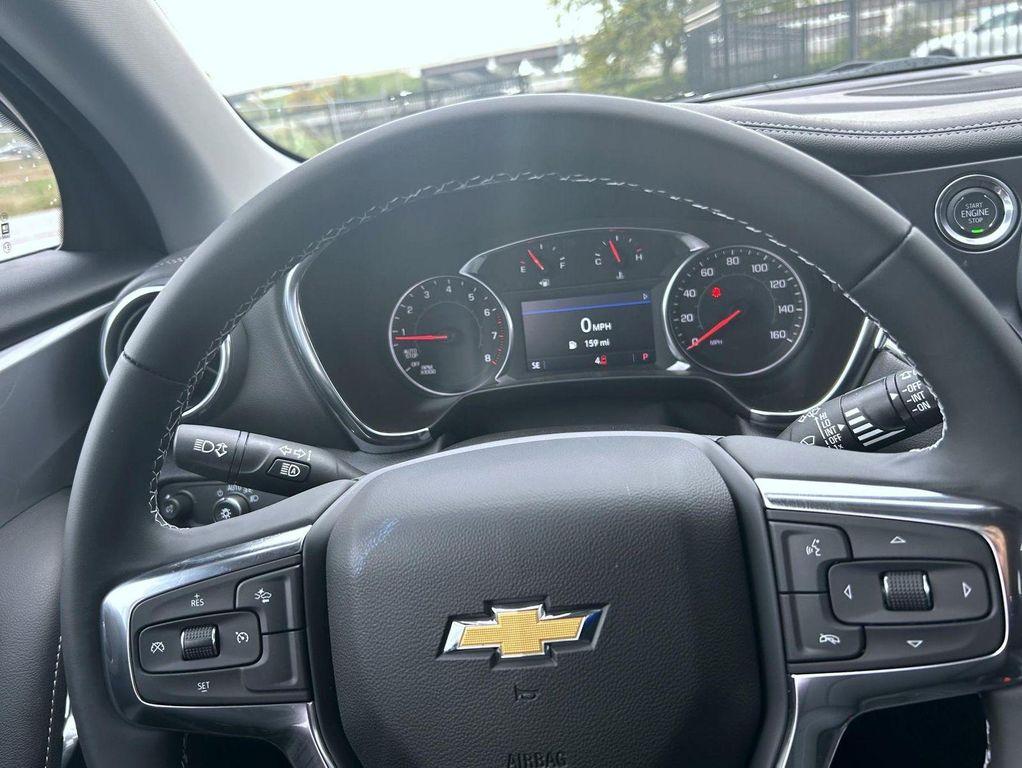 new 2025 Chevrolet Blazer car, priced at $45,629