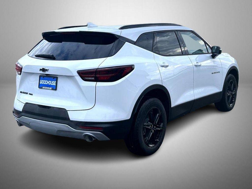 new 2025 Chevrolet Blazer car, priced at $45,629