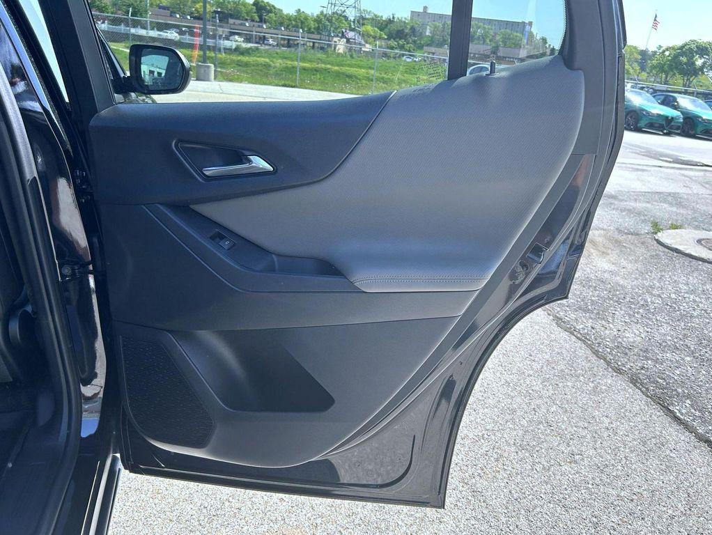 new 2026 Chevrolet Equinox car, priced at $32,637