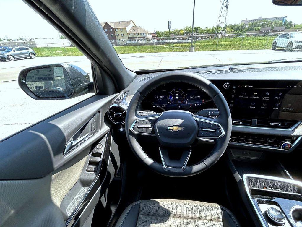 new 2026 Chevrolet Equinox car, priced at $32,637