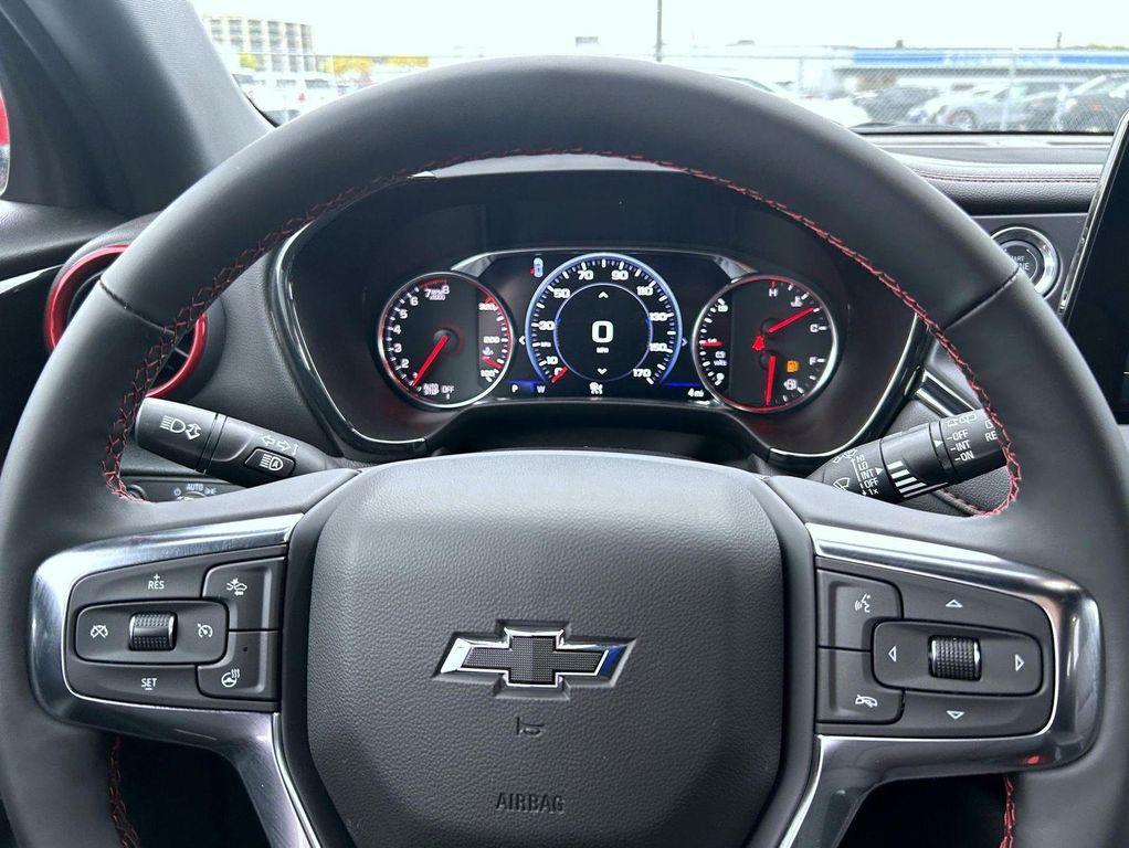 new 2025 Chevrolet Blazer car, priced at $45,868
