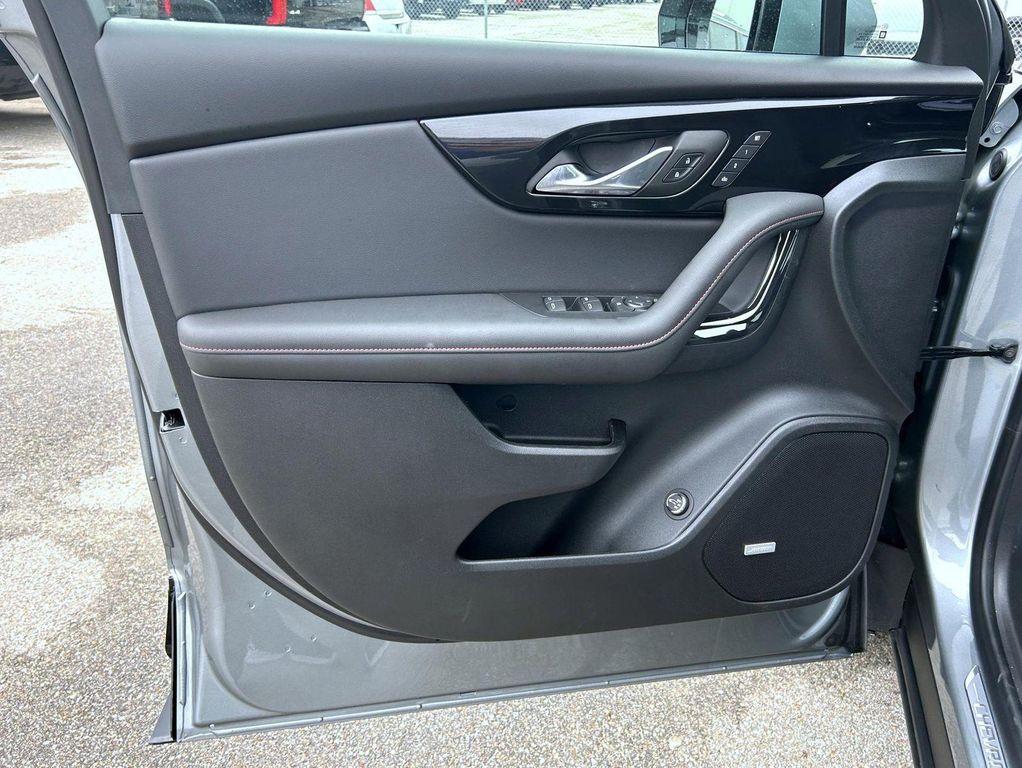 new 2025 Chevrolet Blazer car, priced at $45,868