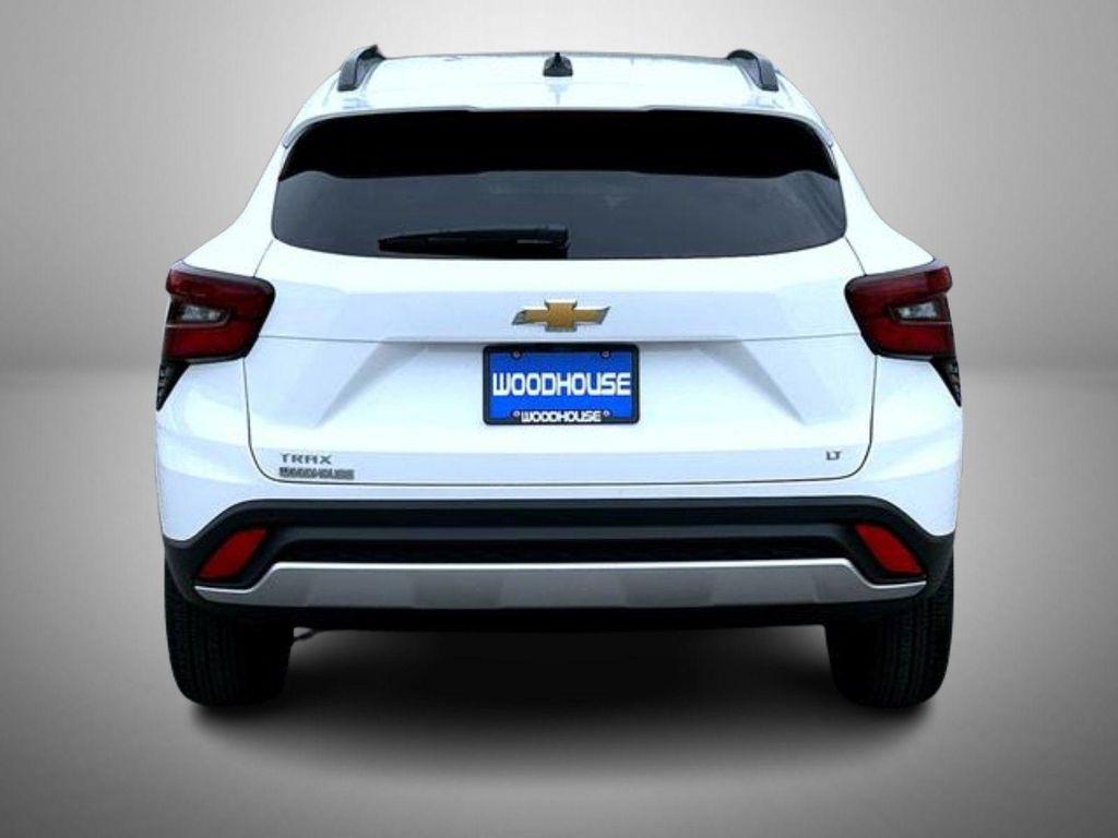 new 2025 Chevrolet Trax car, priced at $25,423