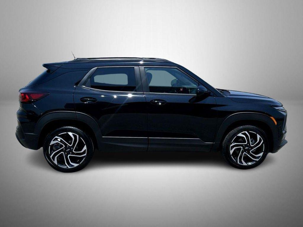 new 2026 Chevrolet TrailBlazer car, priced at $30,427