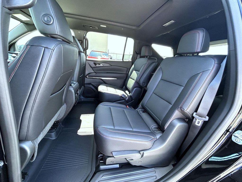 new 2026 Chevrolet Traverse car, priced at $54,543