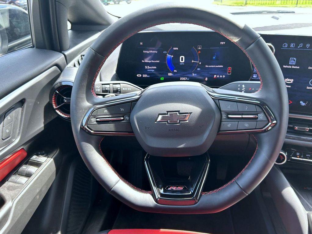 new 2025 Chevrolet Equinox EV car, priced at $43,384