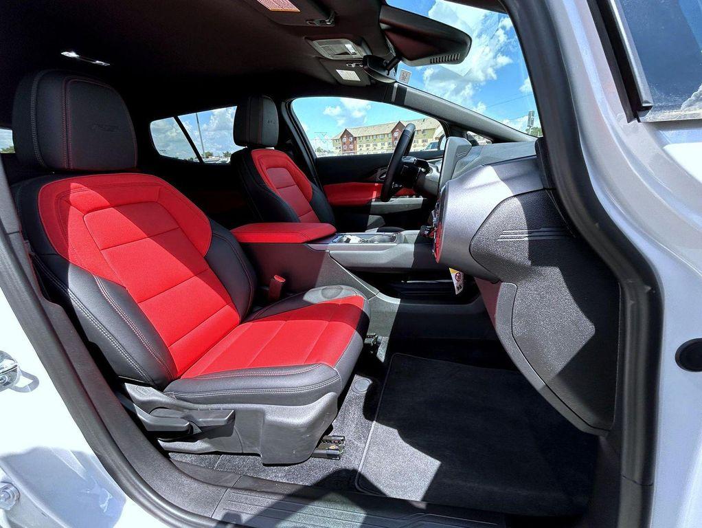 new 2025 Chevrolet Equinox EV car, priced at $43,384