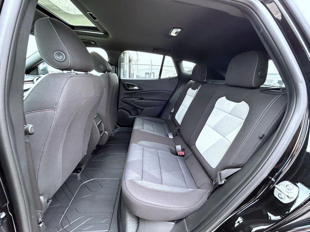 new 2025 Chevrolet Trax car, priced at $25,287