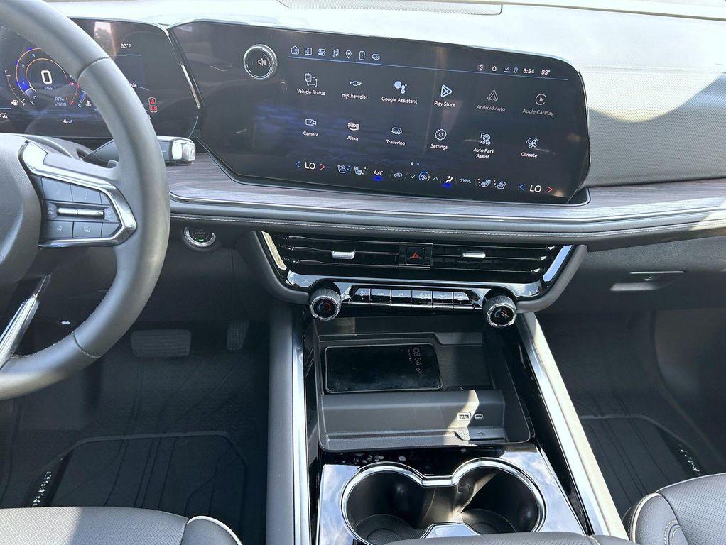 new 2025 Chevrolet Suburban car, priced at $82,630