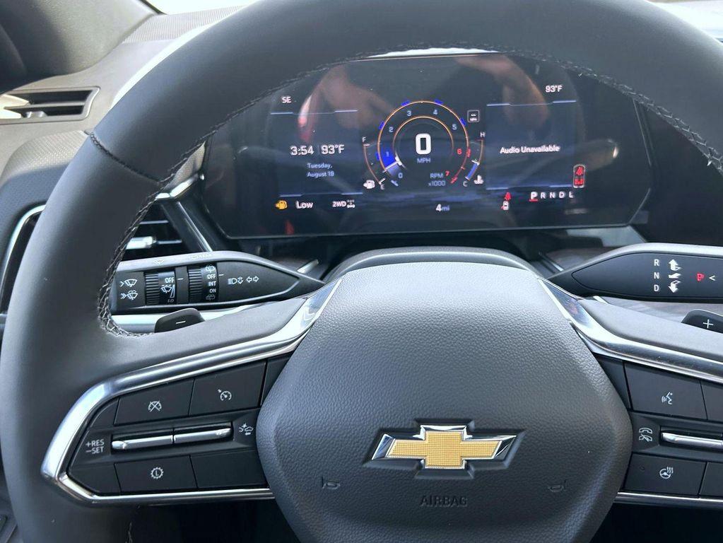 new 2025 Chevrolet Suburban car, priced at $82,630