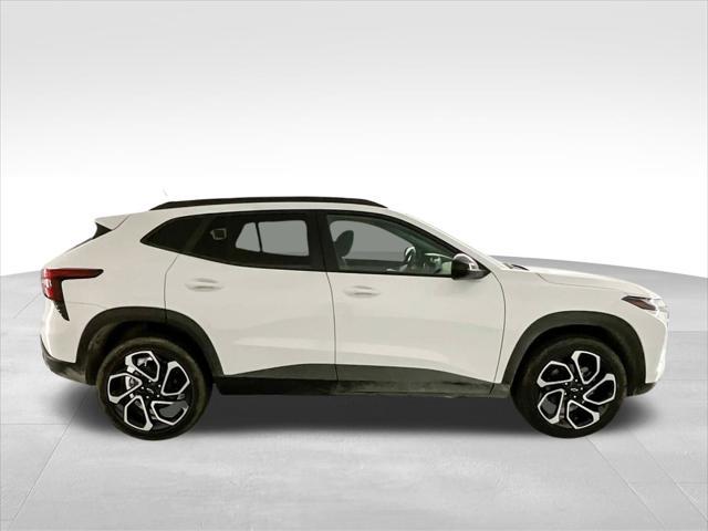 new 2025 Chevrolet Trax car, priced at $27,384