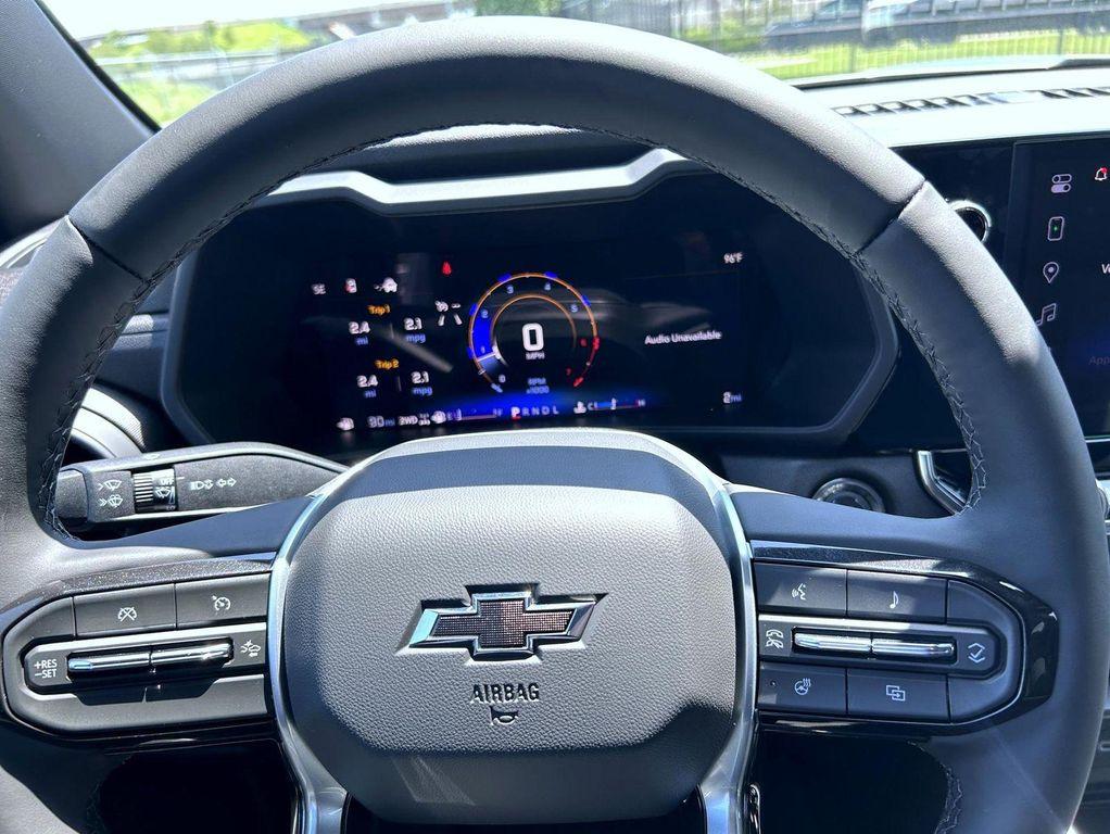 new 2026 Chevrolet Colorado car, priced at $43,245