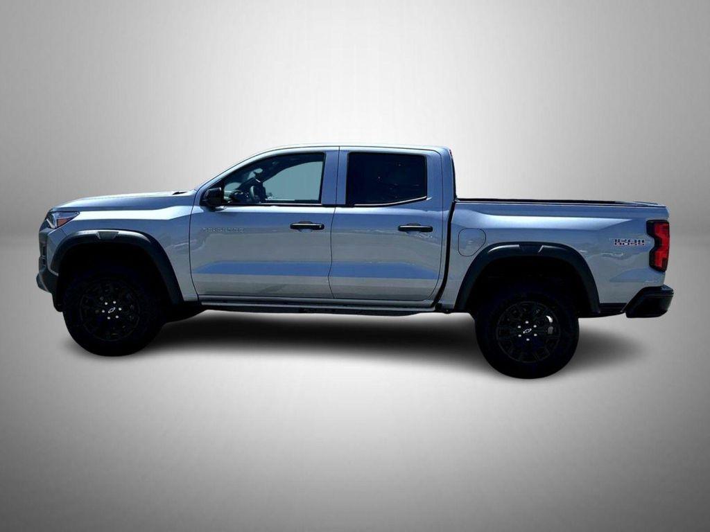 new 2026 Chevrolet Colorado car, priced at $43,245