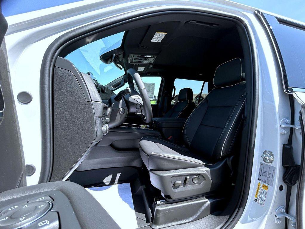 new 2025 Chevrolet Tahoe car, priced at $80,597