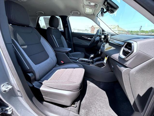 new 2025 Chevrolet TrailBlazer car, priced at $29,384