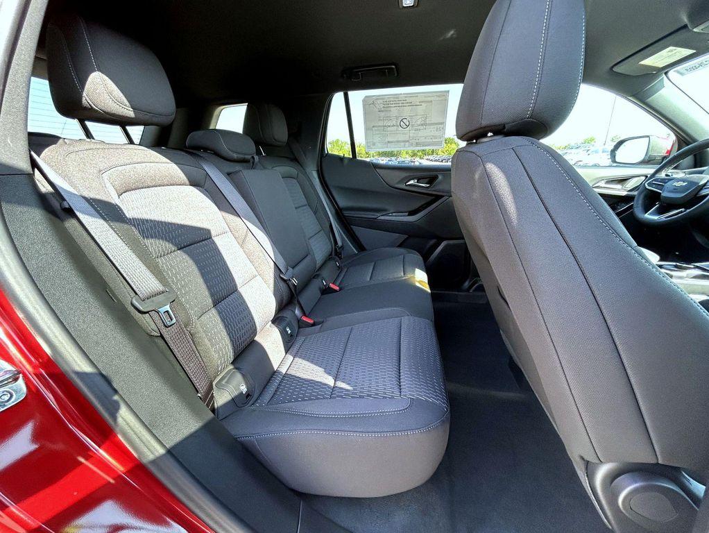 new 2026 Chevrolet Equinox car, priced at $30,959