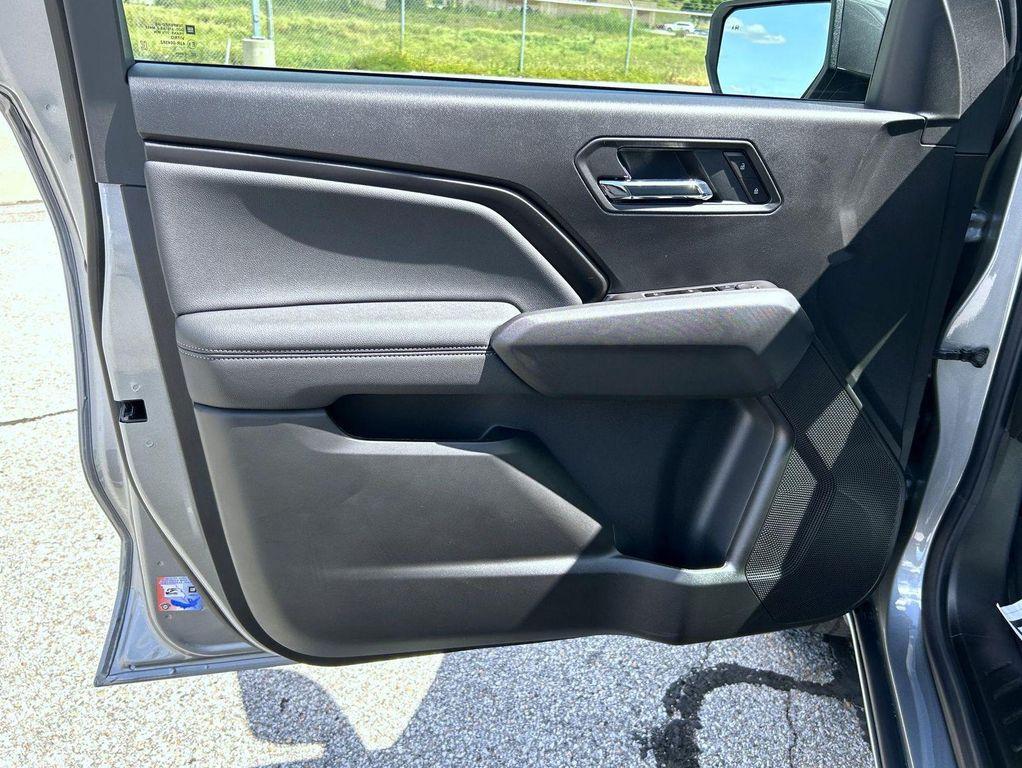new 2026 Chevrolet Colorado car, priced at $44,199