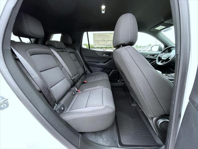 new 2026 Chevrolet Equinox car, priced at $32,544