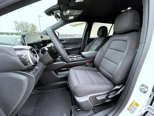 new 2026 Chevrolet Equinox car, priced at $32,544