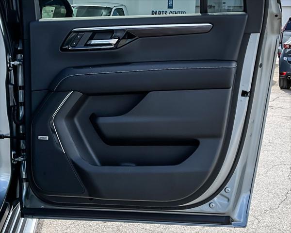 new 2025 Chevrolet Suburban car, priced at $87,608