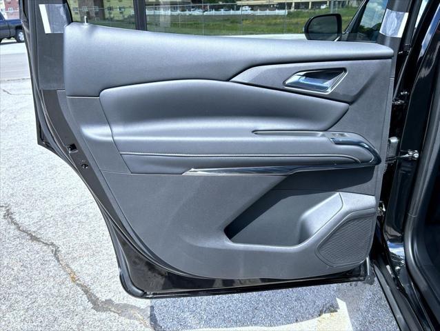 new 2025 Chevrolet Traverse car, priced at $47,494