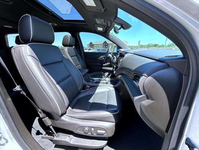 used 2022 Chevrolet Traverse car, priced at $30,997