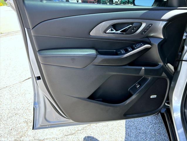used 2022 Chevrolet Traverse car, priced at $30,997