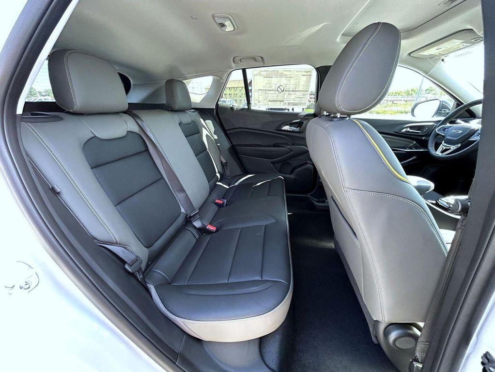new 2025 Chevrolet Trax car, priced at $27,474