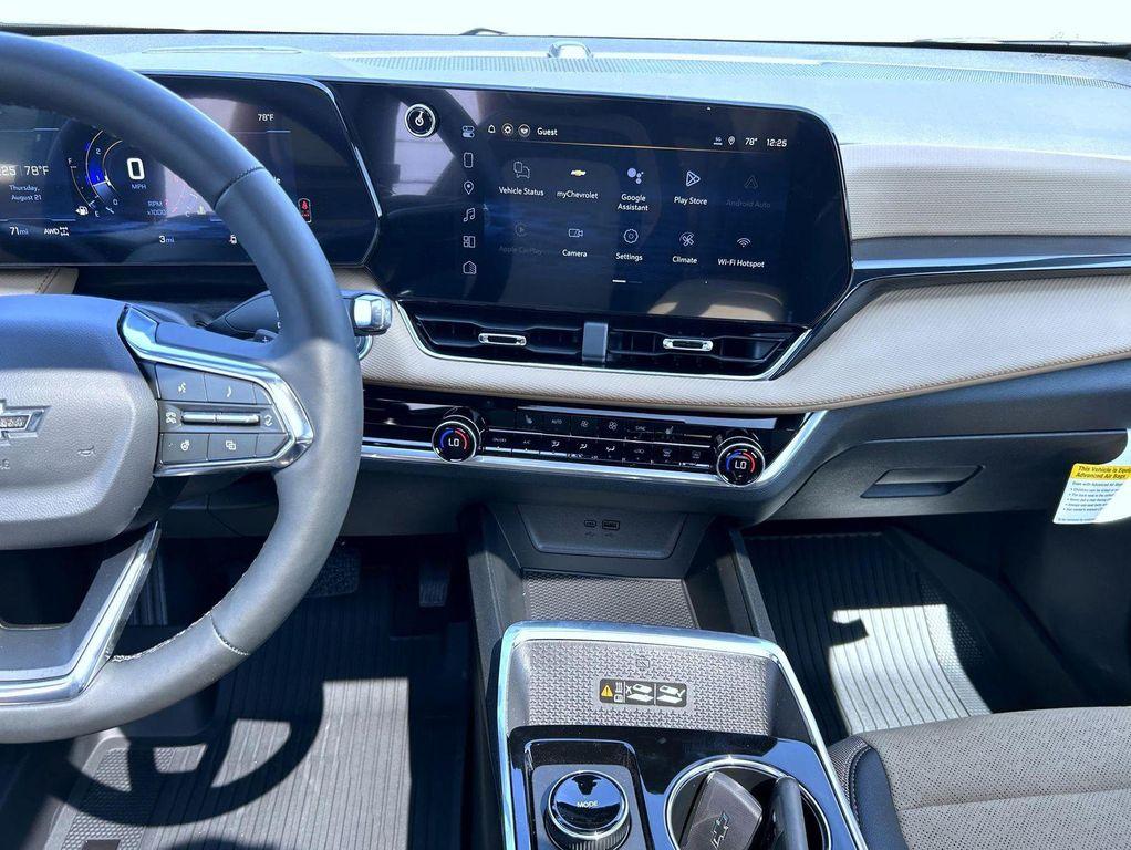 new 2026 Chevrolet Equinox car, priced at $38,400