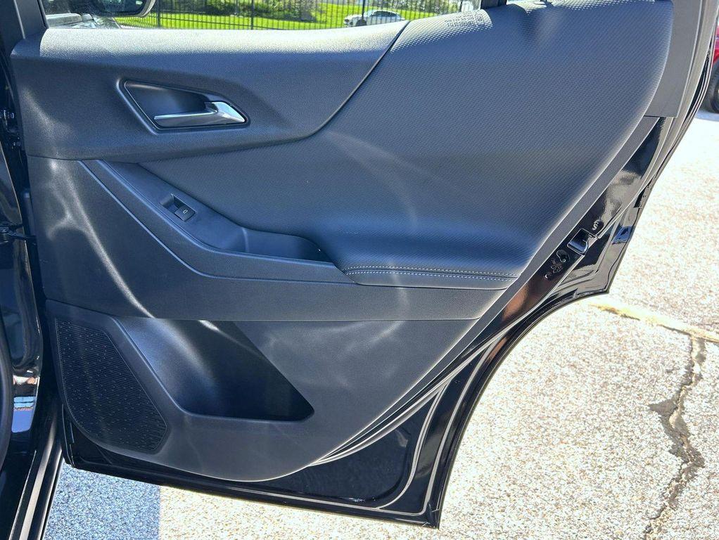 new 2026 Chevrolet Equinox car, priced at $33,239