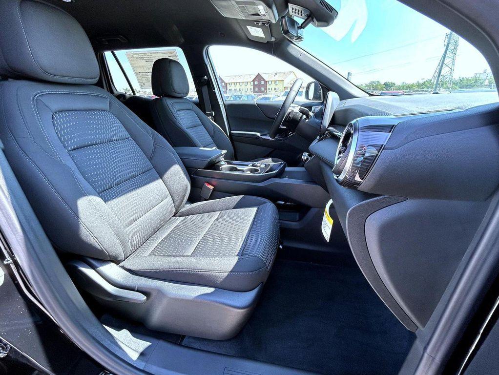 new 2026 Chevrolet Equinox car, priced at $33,239