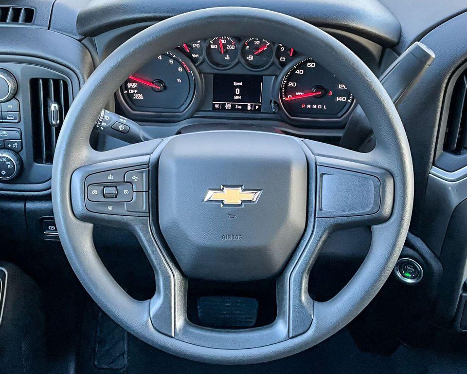 new 2025 Chevrolet Silverado 1500 car, priced at $43,181