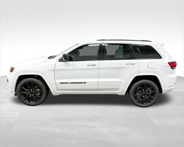 used 2022 Jeep Grand Cherokee car, priced at $30,884