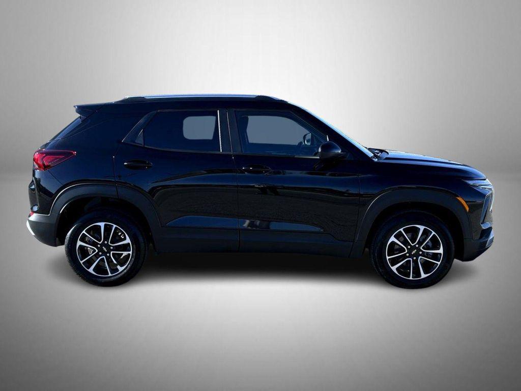 new 2026 Chevrolet TrailBlazer car, priced at $29,349