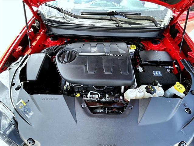 used 2019 Jeep Cherokee car, priced at $22,460