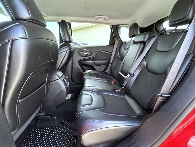 used 2019 Jeep Cherokee car, priced at $22,460
