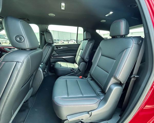 new 2025 Chevrolet Traverse car, priced at $55,074