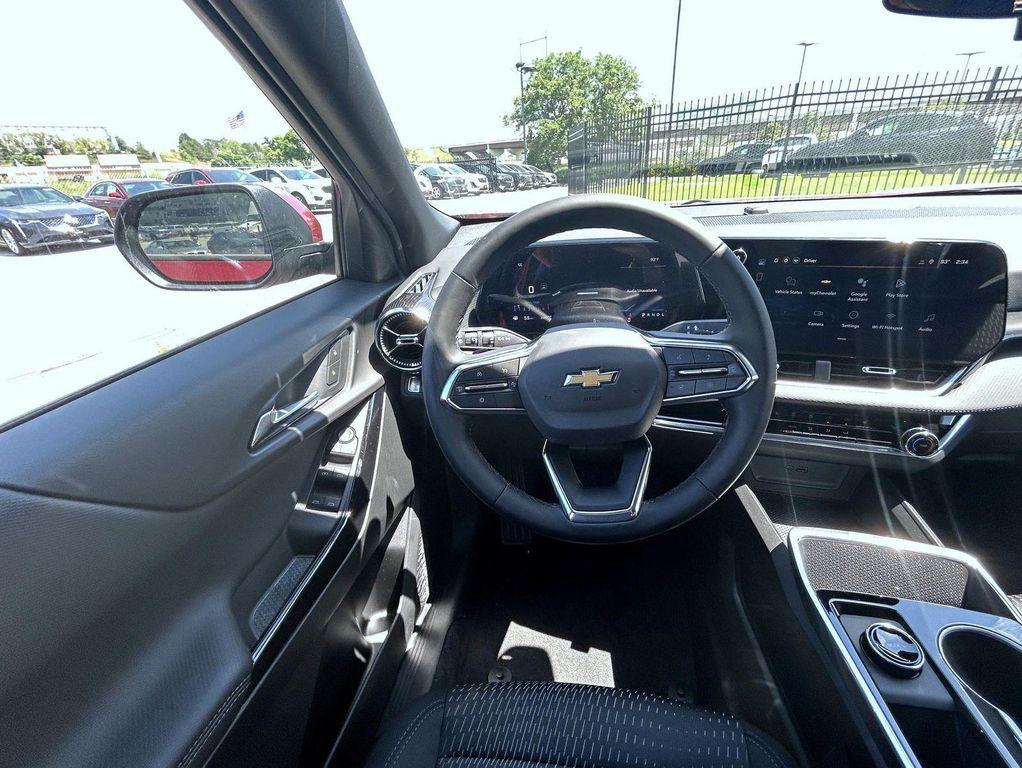 new 2026 Chevrolet Equinox car, priced at $32,459