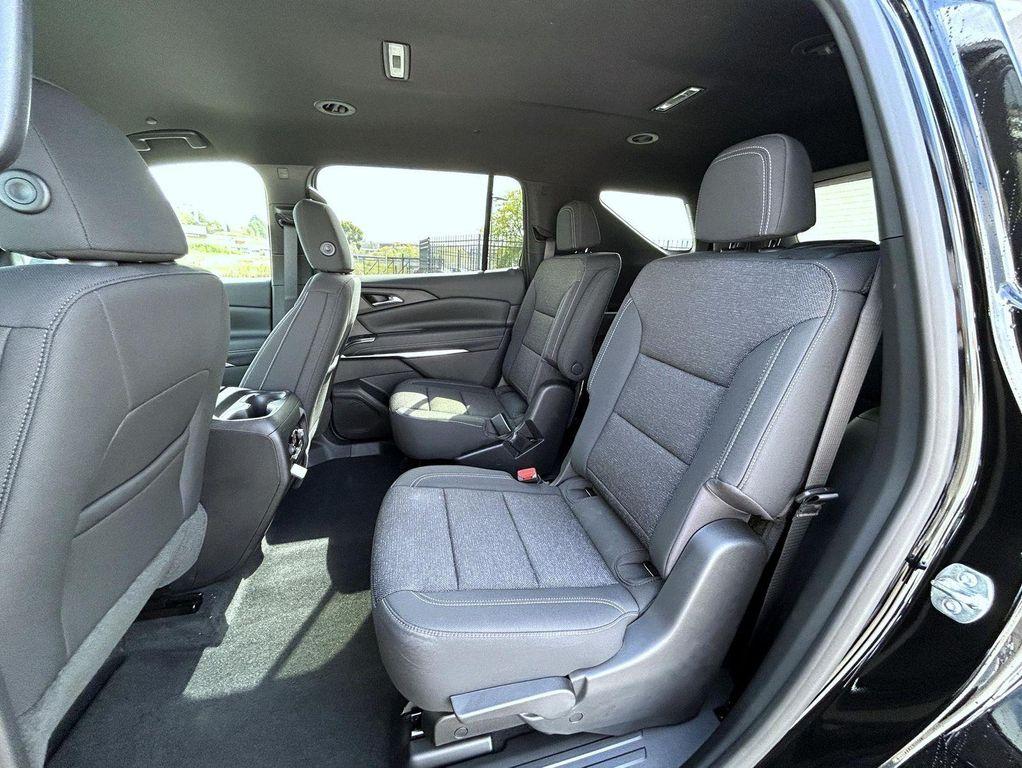 new 2026 Chevrolet Traverse car, priced at $47,820