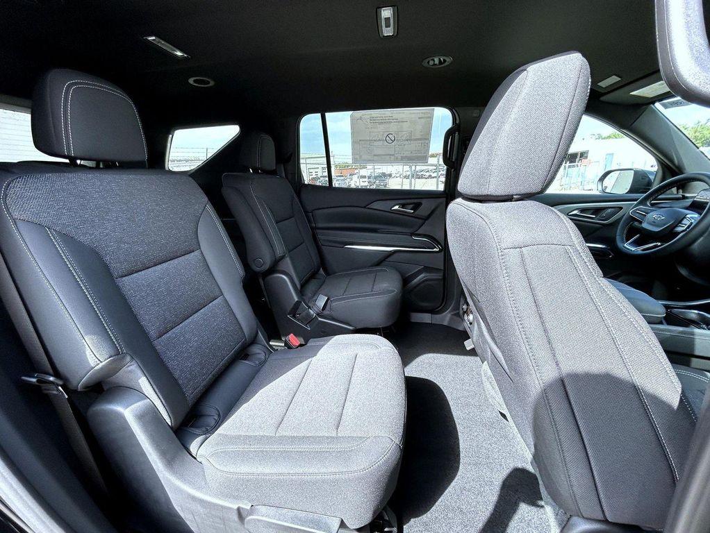 new 2026 Chevrolet Traverse car, priced at $47,820