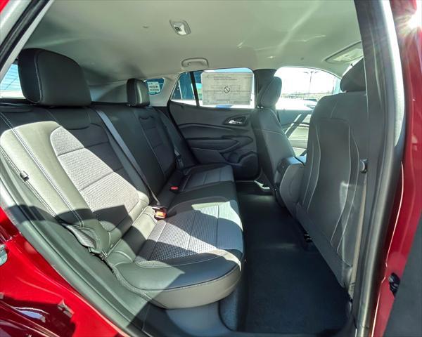 new 2025 Chevrolet Trax car, priced at $25,684