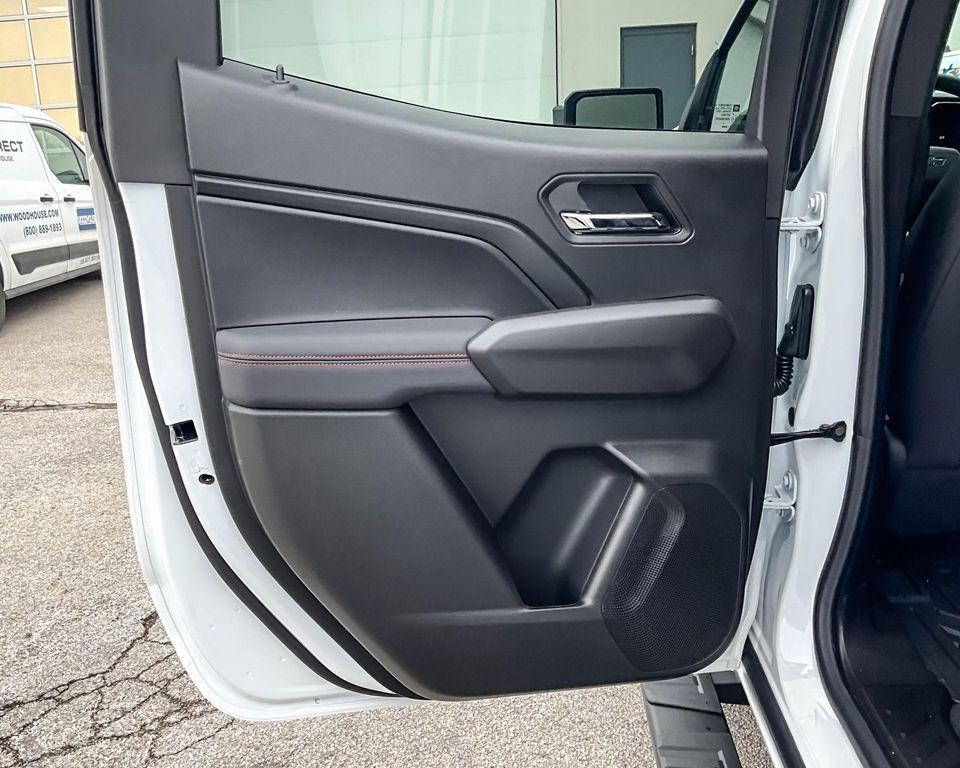 new 2025 Chevrolet Colorado car, priced at $43,690