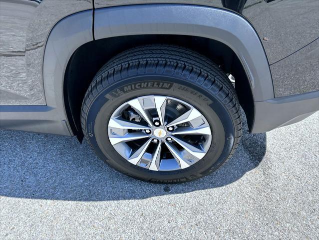 new 2026 Chevrolet Equinox car, priced at $31,995