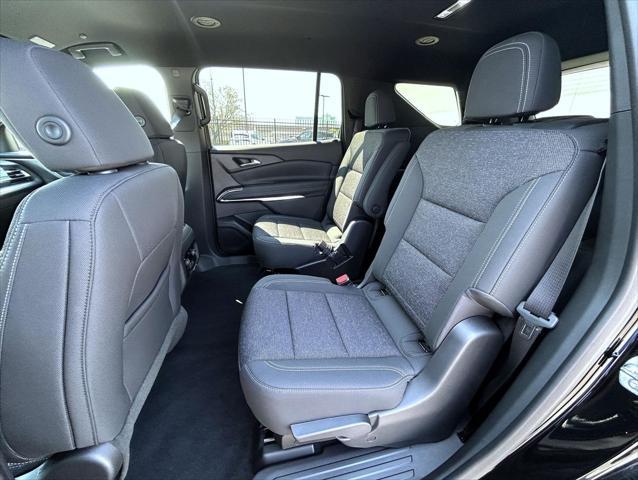 new 2025 Chevrolet Traverse car, priced at $43,850