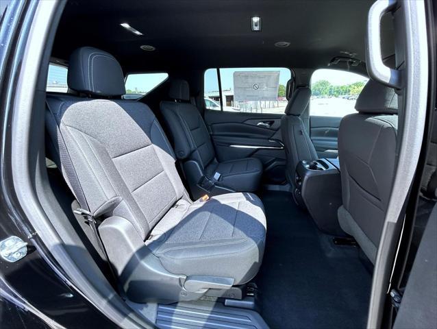 new 2025 Chevrolet Traverse car, priced at $43,850