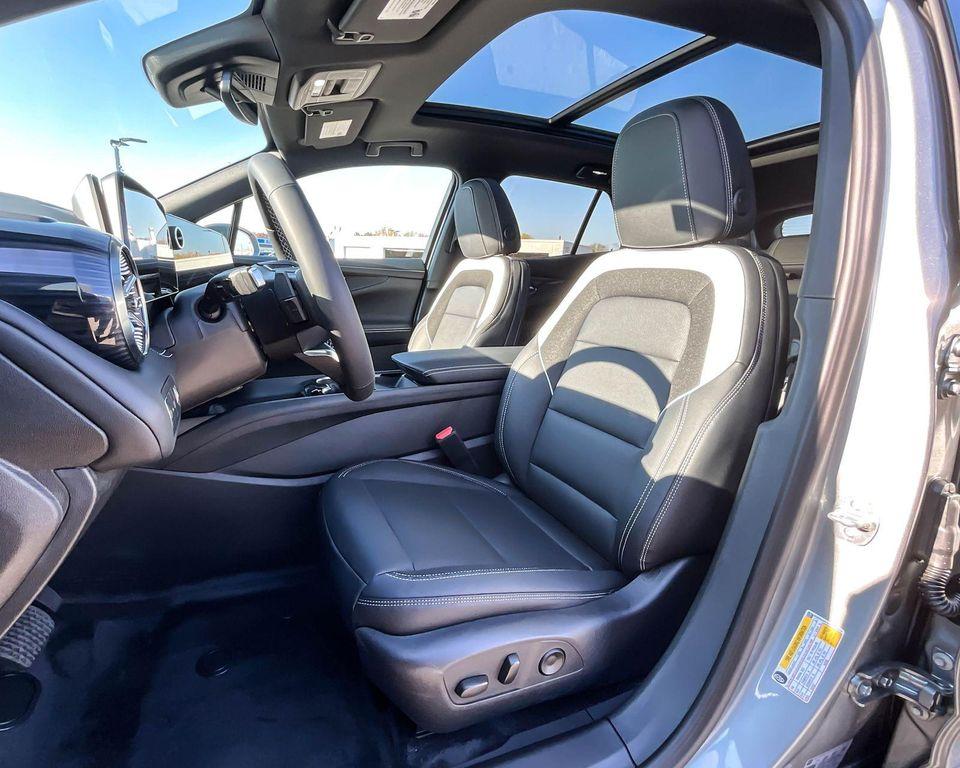 new 2025 Chevrolet Blazer EV car, priced at $50,079