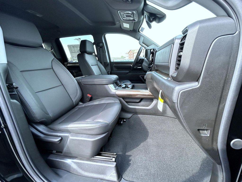 new 2025 Chevrolet Silverado 2500 car, priced at $75,075