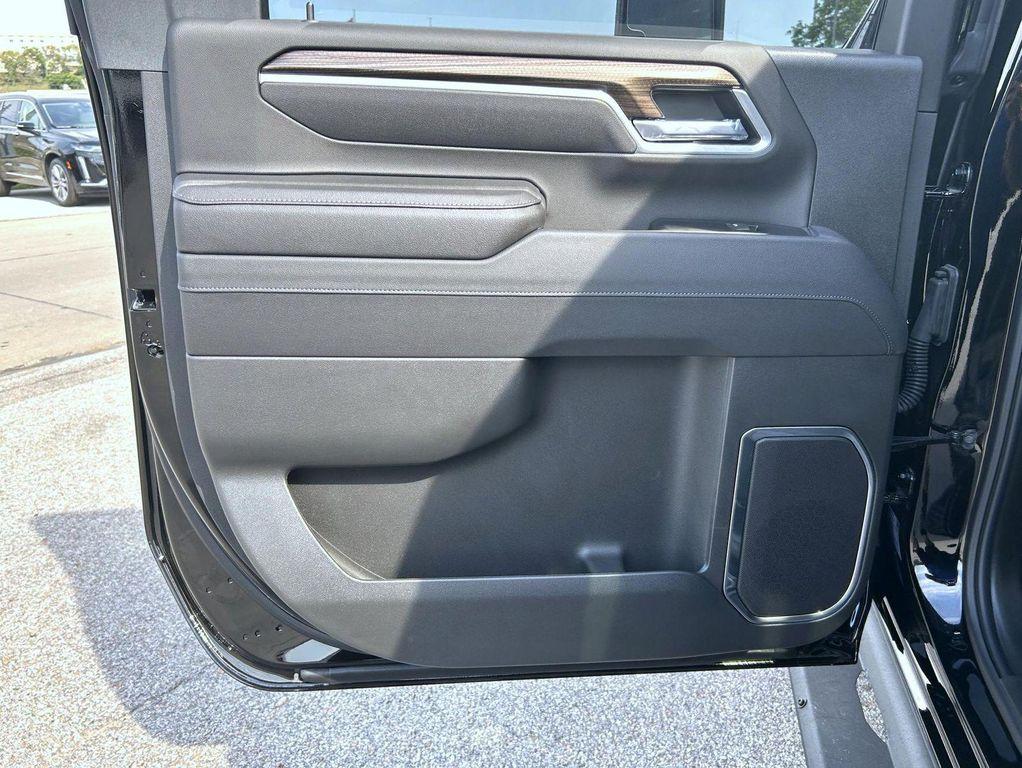 new 2025 Chevrolet Silverado 2500 car, priced at $75,075
